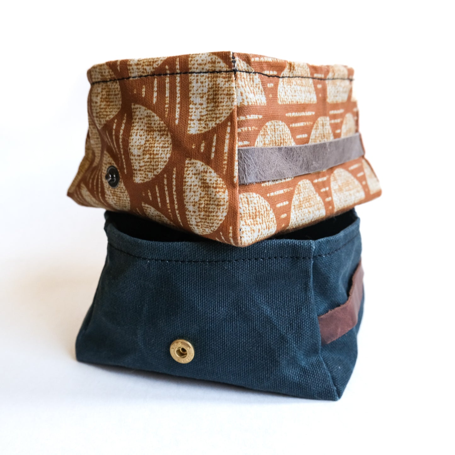 The Traveler Dog Bowl